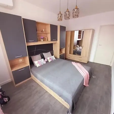 Luxury Two Bedrooms Paul Sеzanne * Hiszarja