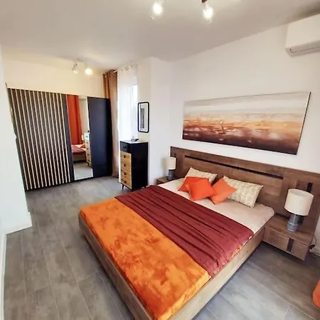Luxury Two Bedrooms Paul Sеzanne Apartman