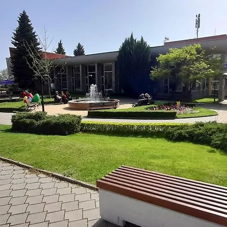 Luxury Two Bedrooms Paul Sеzanne Hiszarja