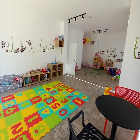 Luxury Two Bedrooms Paul Sеzanne Apartment