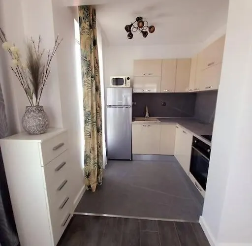 Lejlighed Luxury Two Bedrooms Paul Sеzanne Hisarya