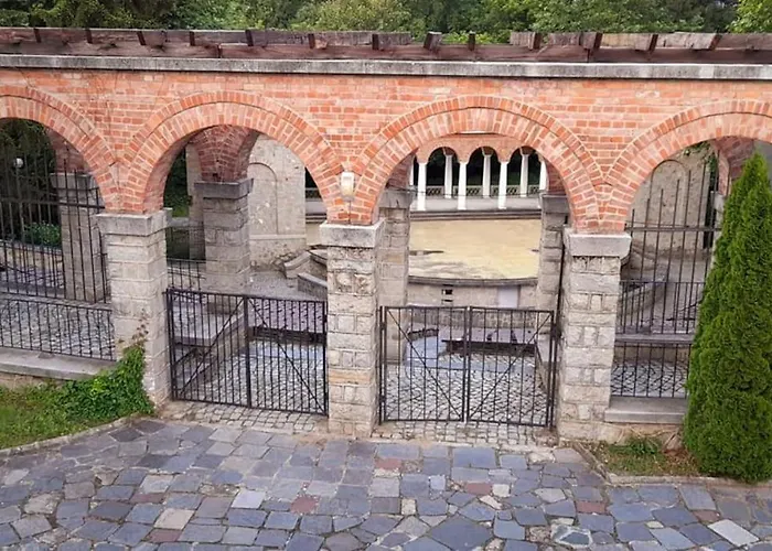 Luxury Two Bedrooms Paul Sеzanne Hisarya